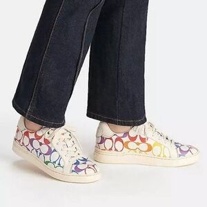 NWB Coach Clip Pride Sig Lowtp cream sneakers